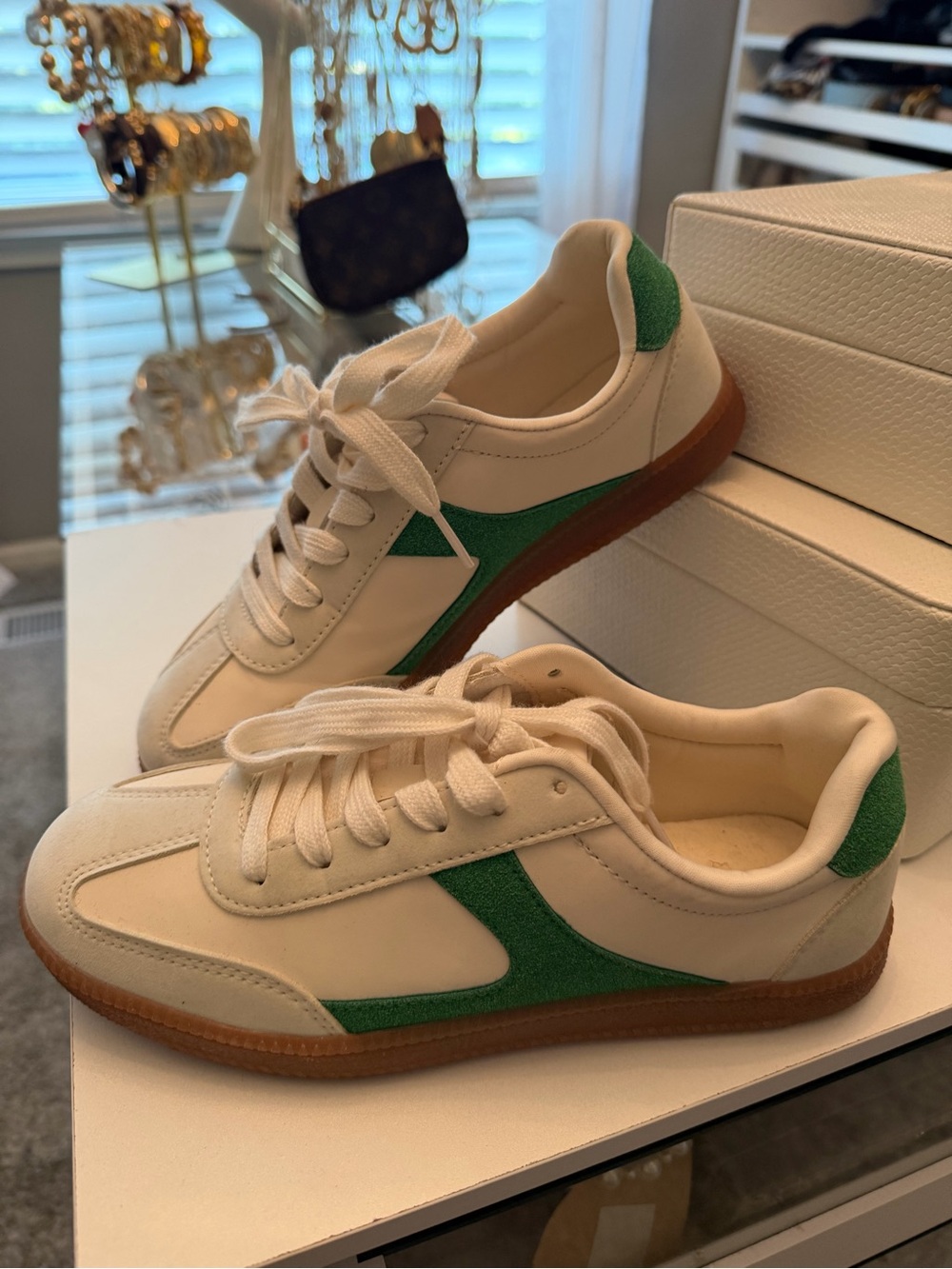 Cream & Green Low Top Sneakers